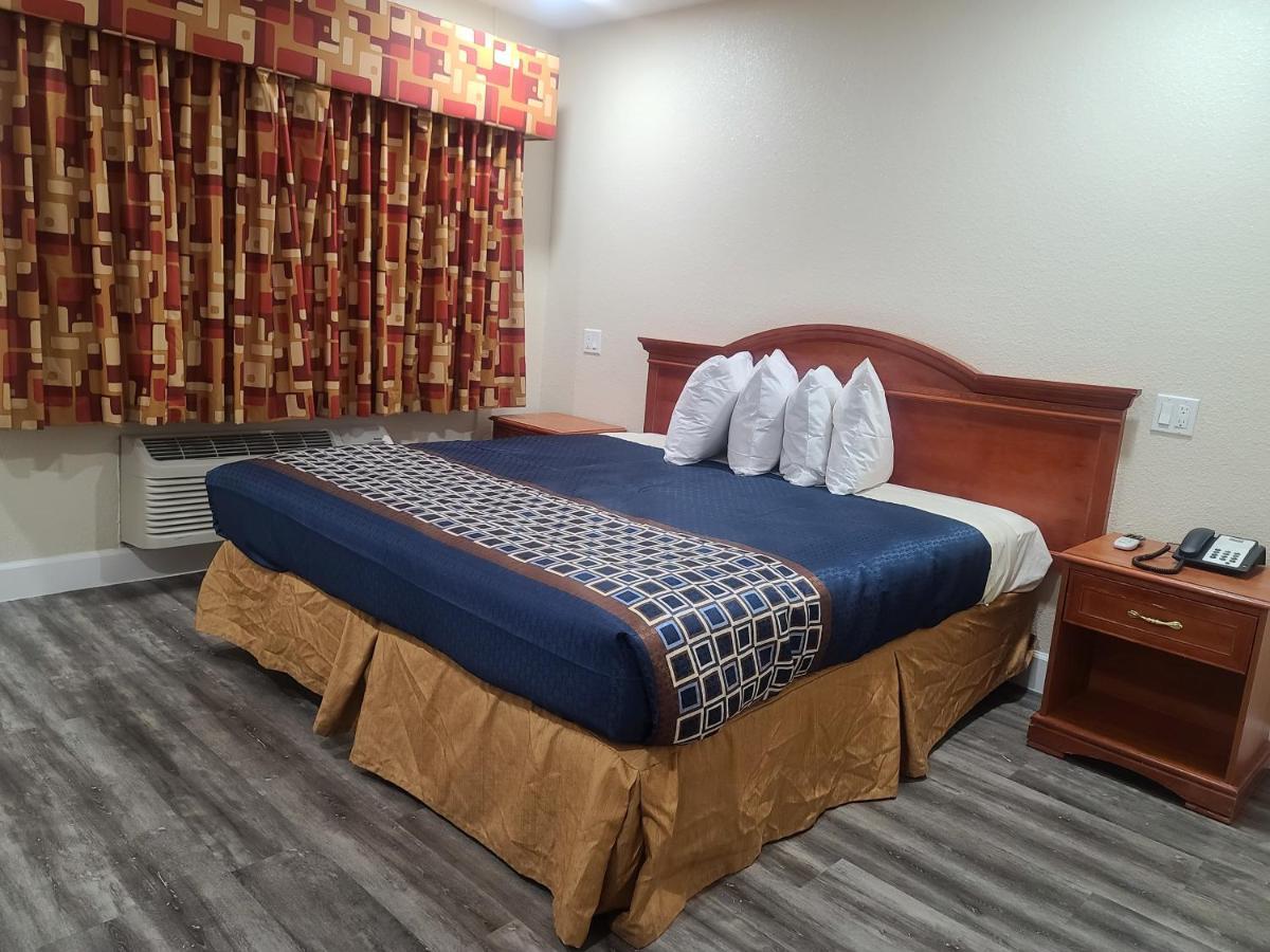 Majestic Inn & Suites 클라마스 팔스 외부 사진