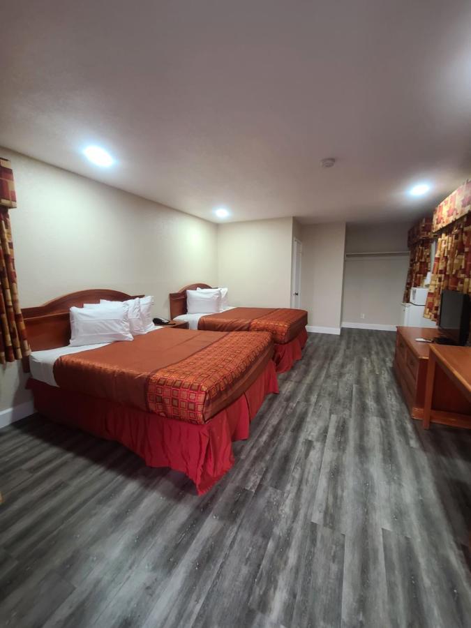 Majestic Inn & Suites 클라마스 팔스 외부 사진